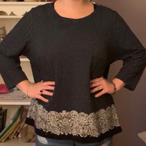 Polka-Dot and Lace Blouse - Picture 3 of 4